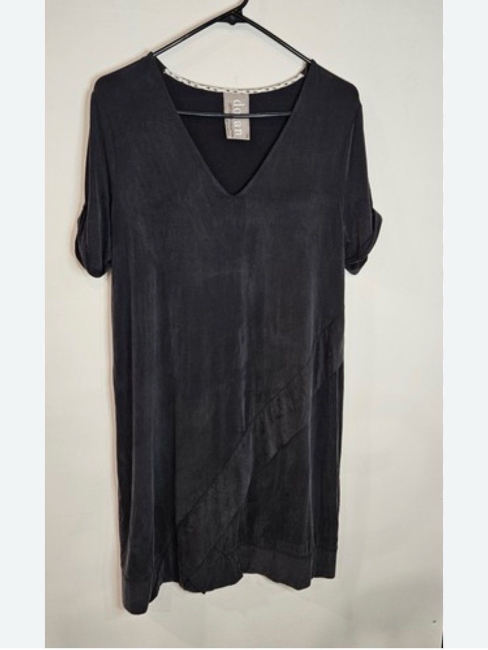 Black V-Neck Short Sleeve Tunic